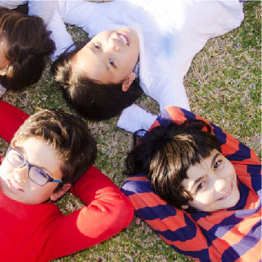 若者や子どもには健やかに