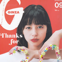 メイク直し、みんなは！？メイクポーチ拝見します・・・